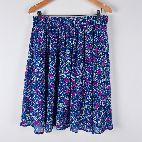 torrid Dresses & Skirts - Torrid Floral Mini Skirt 0